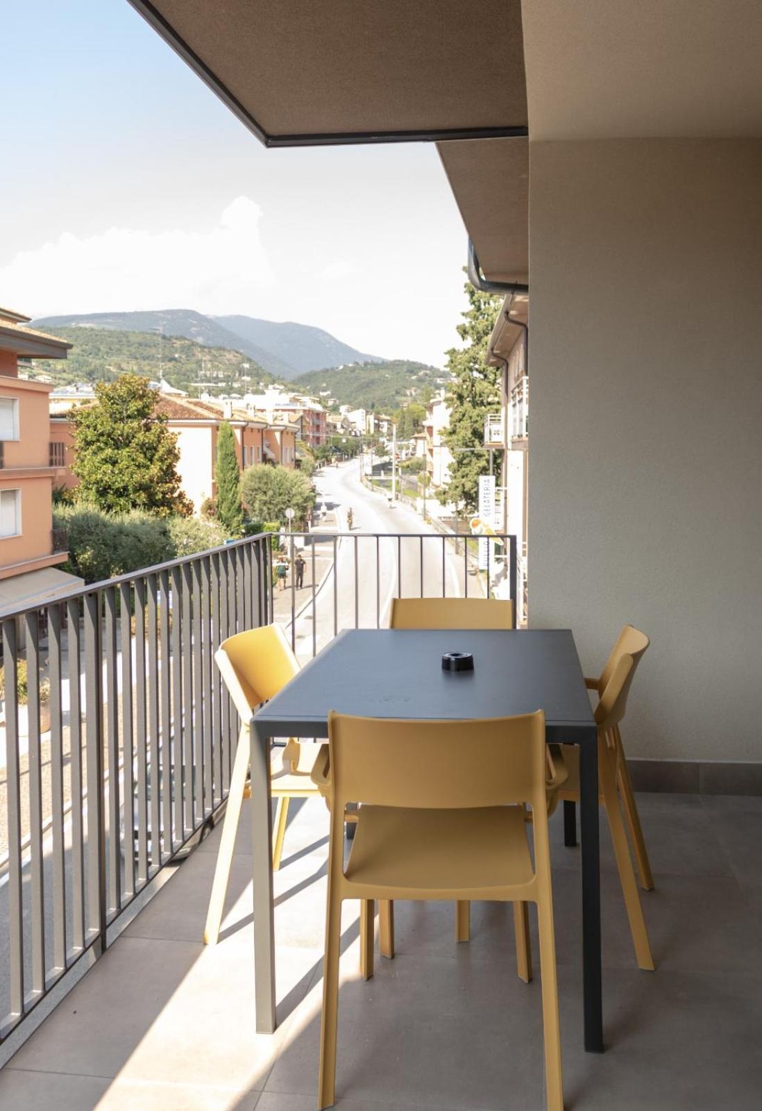 Apartmentsgarda Garda  Esterno foto