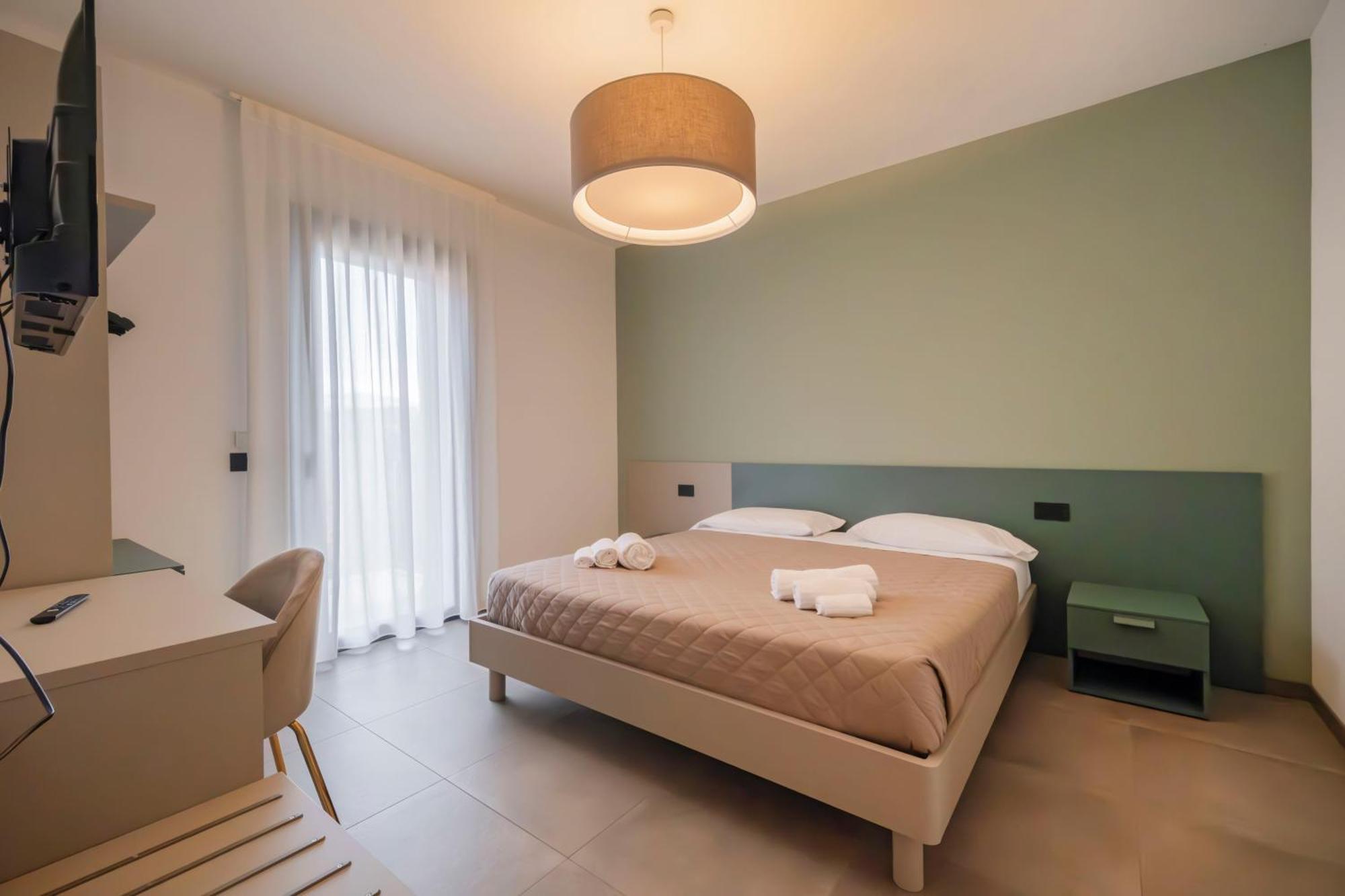 Apartmentsgarda Garda  Esterno foto