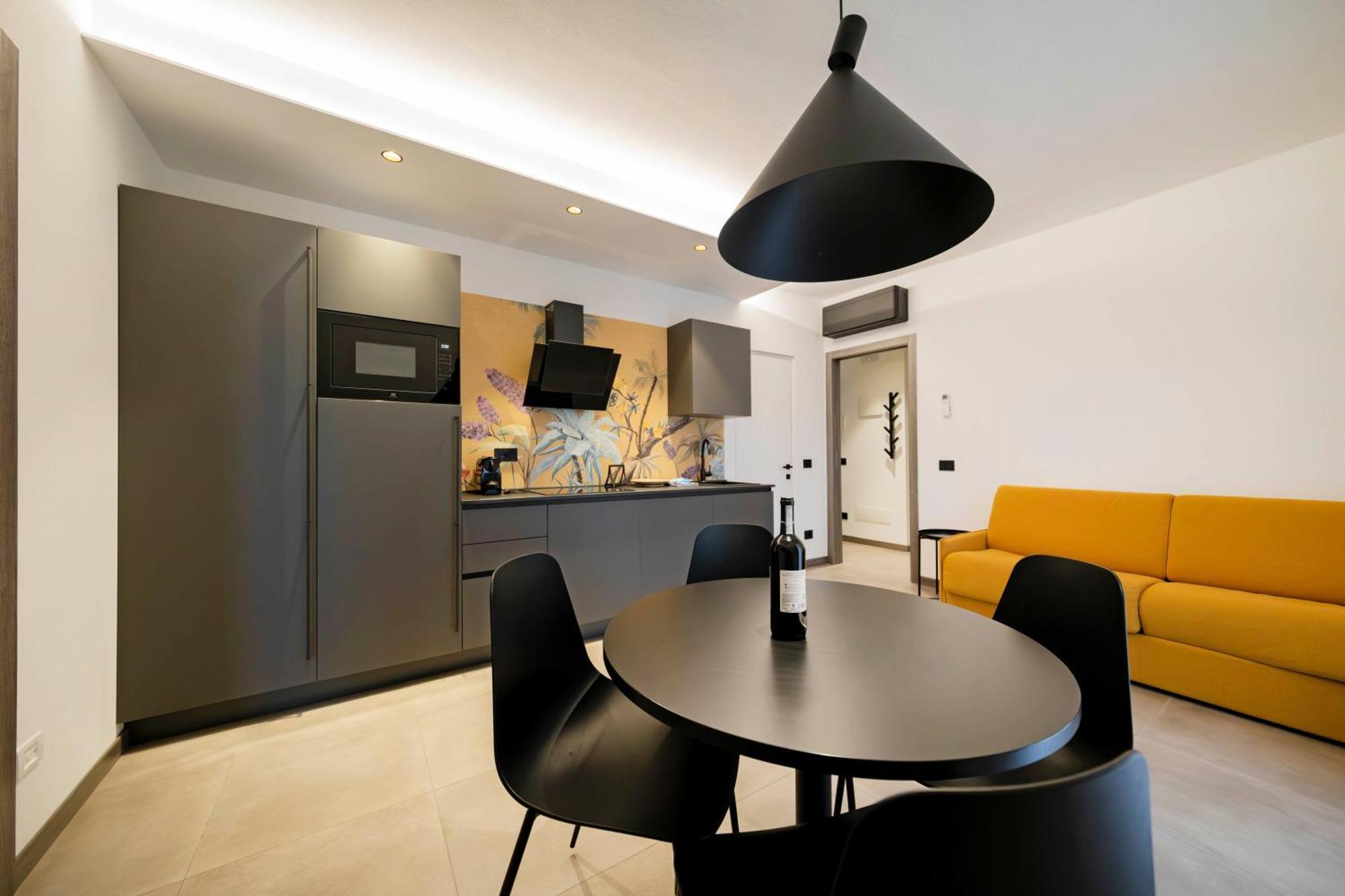Apartmentsgarda Garda  Esterno foto