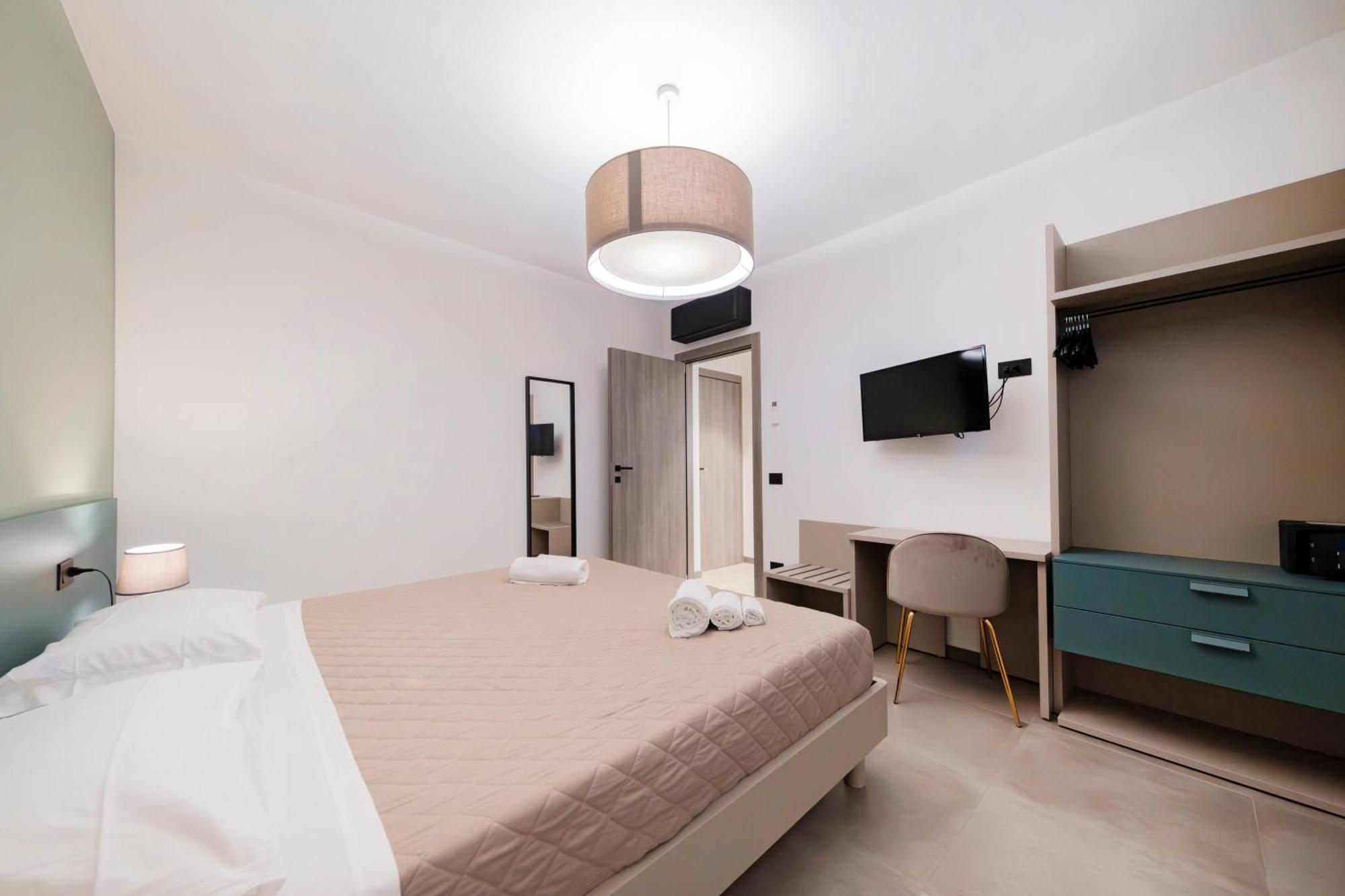 Apartmentsgarda Garda  Esterno foto