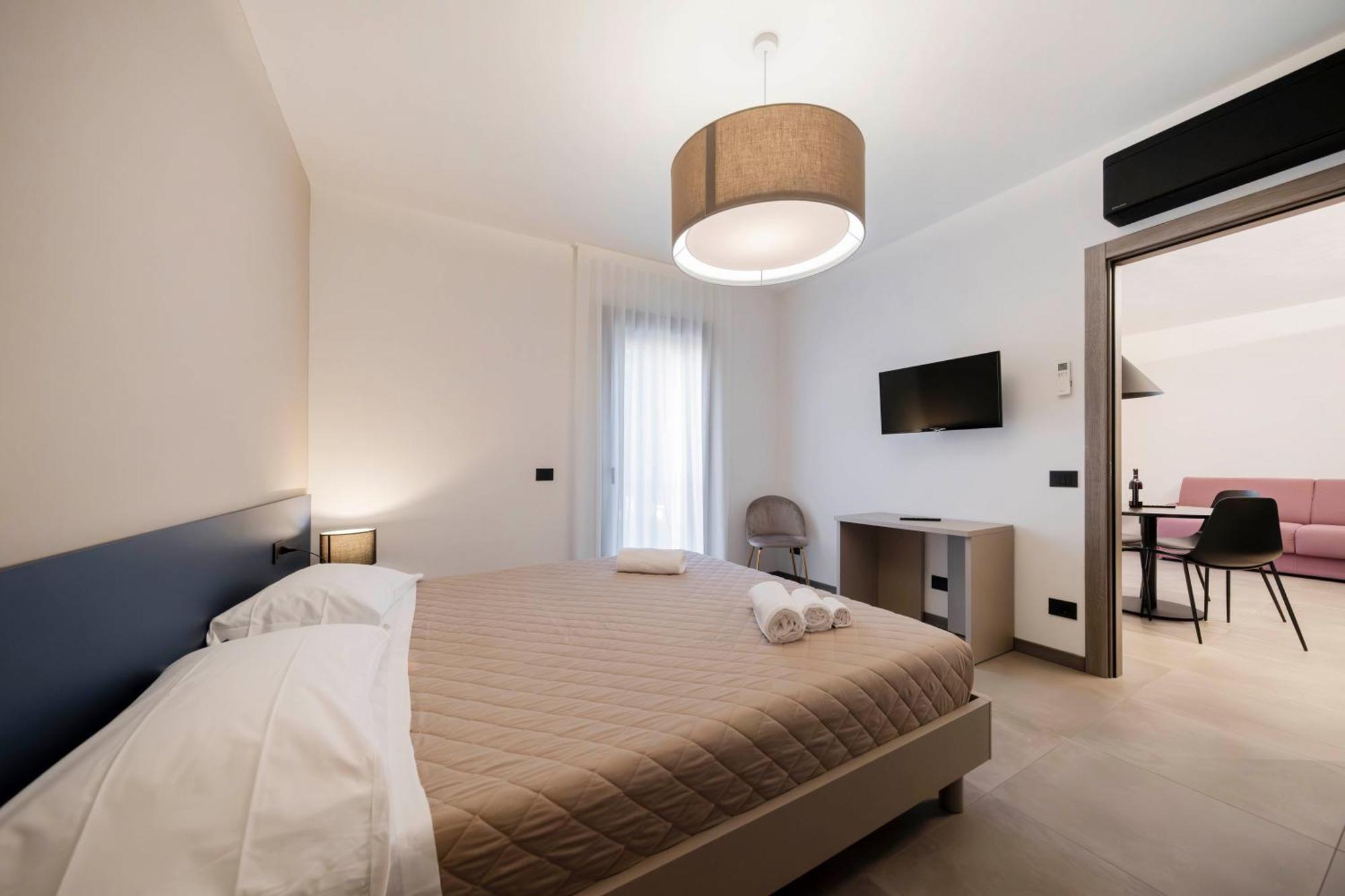 Apartmentsgarda Garda  Esterno foto