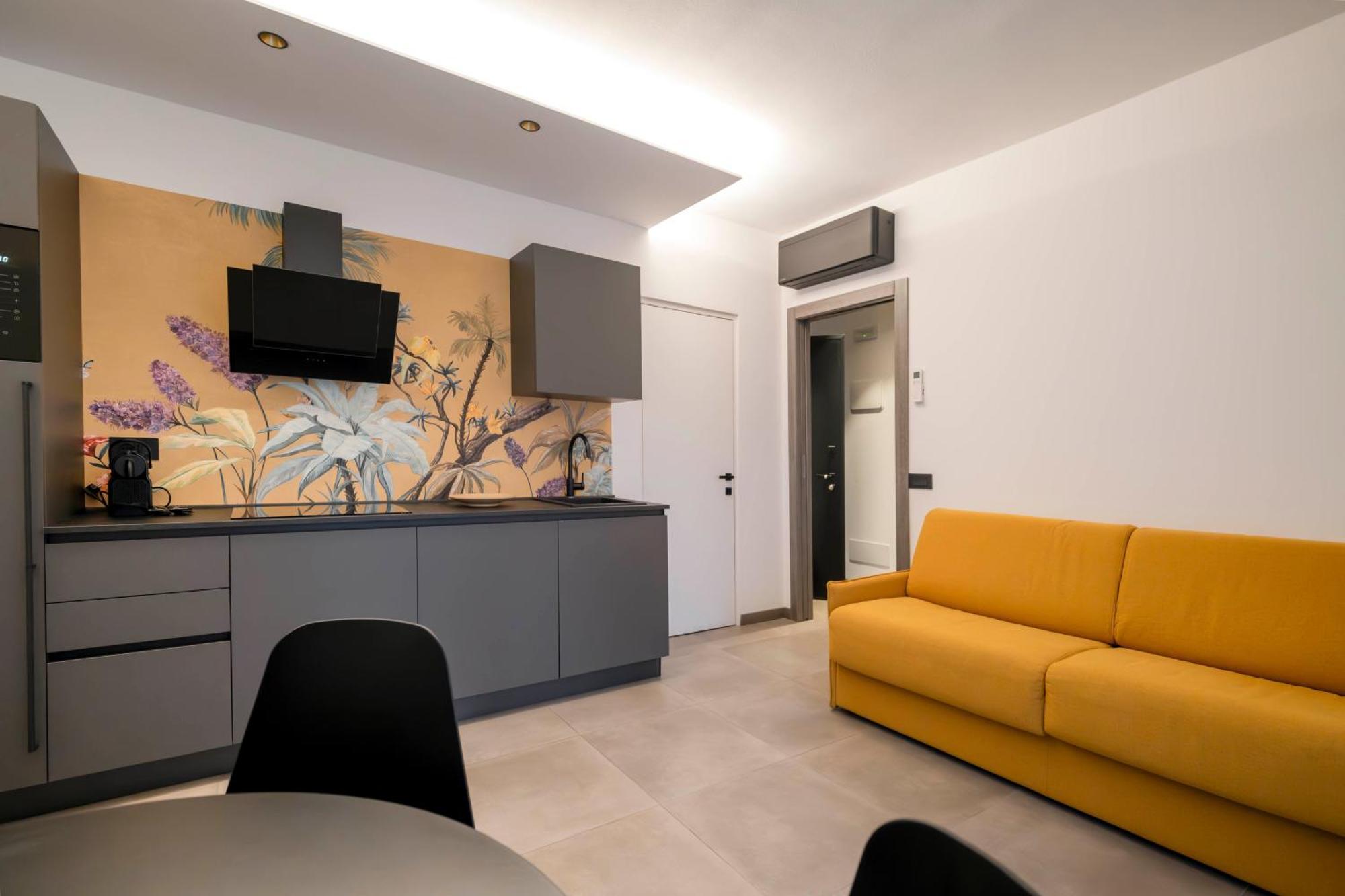 Apartmentsgarda Garda  Esterno foto