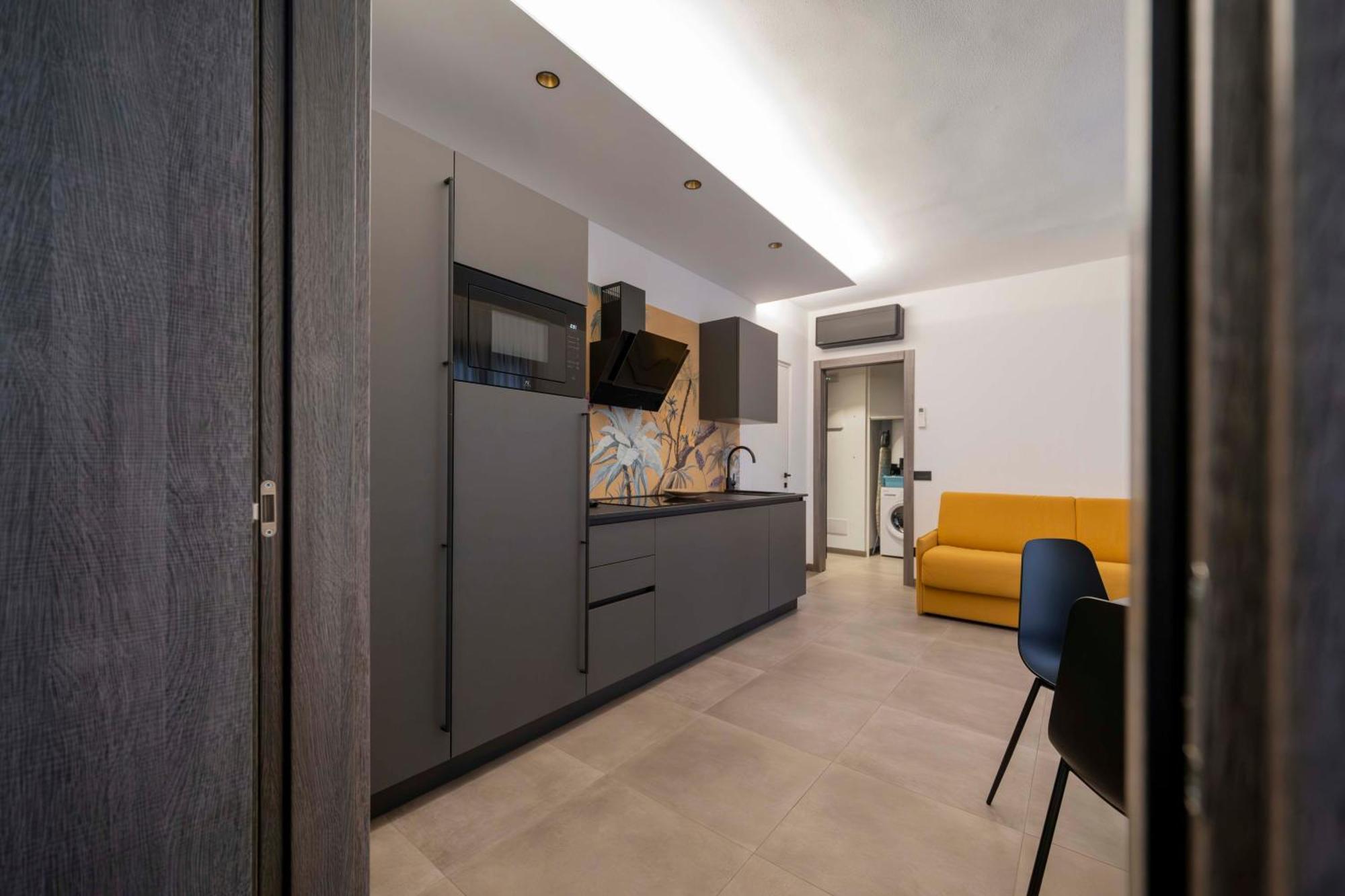 Apartmentsgarda Garda  Esterno foto